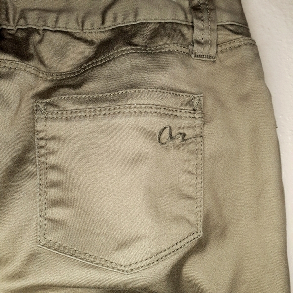 American Rag Cie Olive Curvy Skinny Jeans Size 1R - Picture 4 of 13